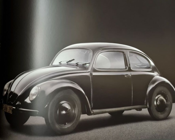 Ludvigsen "Professor Ferdinand Porsche - Erhabene Werke" Porsche-History 2008 in original slipcase (3118)
